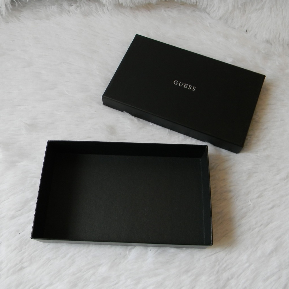COPY - Authentic Guess Box - Picture 4 of 5